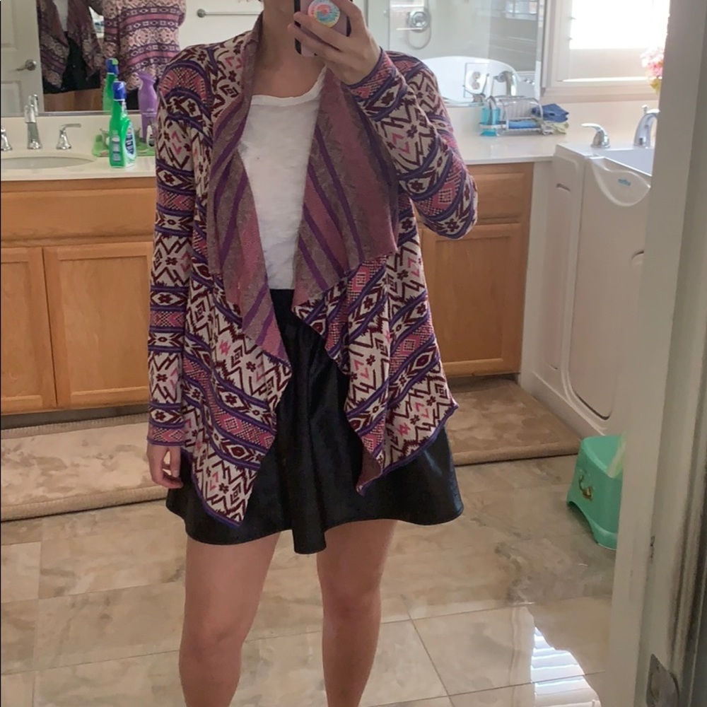 Billabong shark bite cardigan